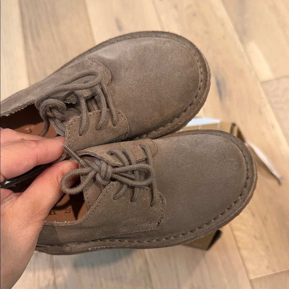 Zara Kids Taupe Suede Dress Shoes - Picture 5 of 5